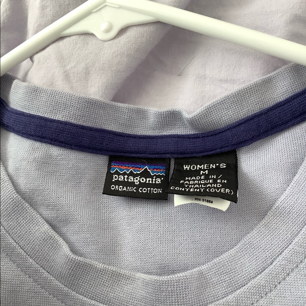 vintage fitted patagonia tee shirt 💞